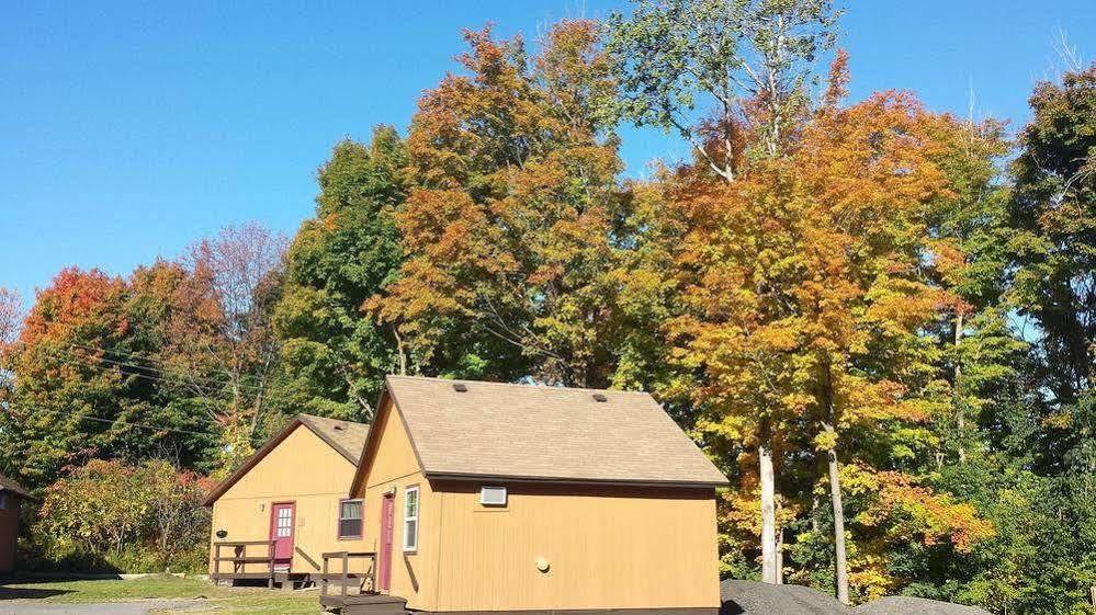 K&G Lodge Oswego Exterior foto